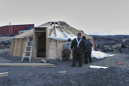 Activities include the construction of qarmaqs (earthen huts), sealskin tents, traditional umiaqs (sealskin boats) and kayaks; language workshops; and making bannock, kamik, puurtaq and avataq.