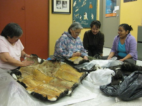 ᐃᓕᓴᐱ ᓄᑕᕋᖅ (ᐃᓕᑦᑎᕇᕐᒪᑦ) ᐃᓕᓴᐱ ᐃᓄᑉᐸᖅ ᒥᕐᓱᐸᓪᓕᐊᓯᔪᖅ ᑕᓕᒋᓐᓂᒃ. ᓈᓐᓯ ᐹᓕᓴ ᐊᒻᒪᓗ ᕉᑕ ᑯᑭᐊᐱᒃ ᑕᑯᓐᓇᐅᔮᕐᑑᒃ.