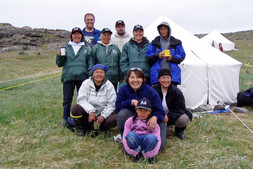 Archaeological training for Nunavik’s teachers, summer 2003. This training was integrated into the Bachelor of Education program at McGill University’s First Nations and Inuit Education Office, an ideal complement to the CURA project.